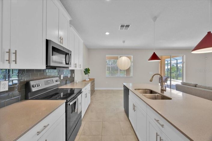 Image No.12-4 Bed House for sale