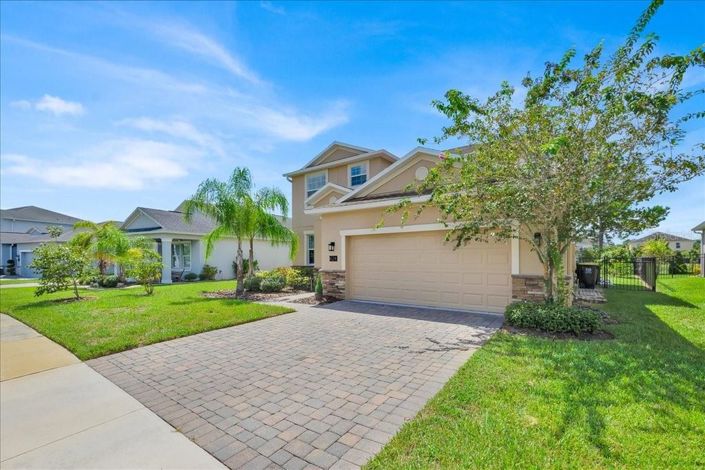 Image No.2-4 Bed House for sale