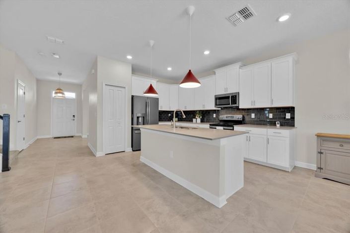 Image No.6-4 Bed House for sale