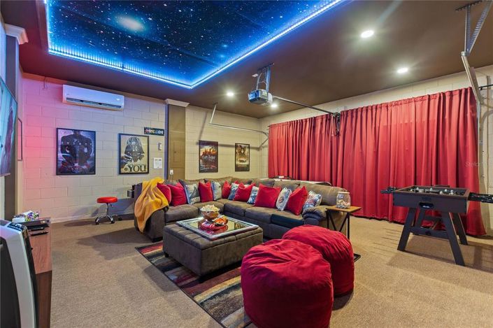 Image No.5-5 Bed House for sale