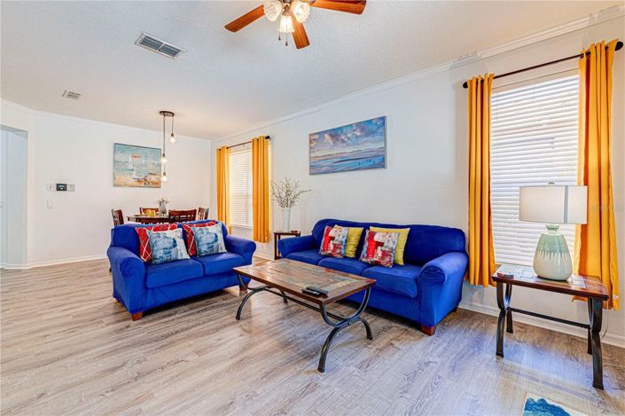 Image No.15-4 Bed House for sale