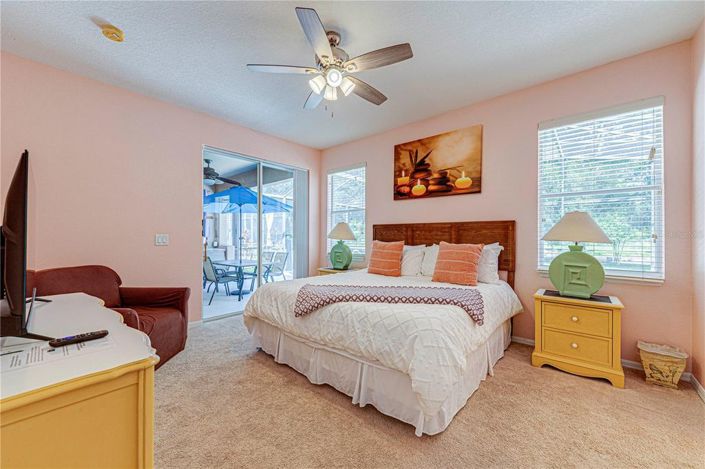 Image No.25-4 Bed House for sale