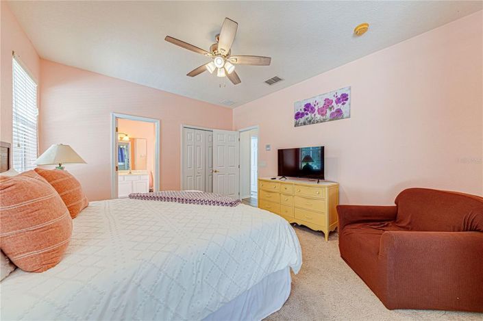 Image No.26-4 Bed House for sale