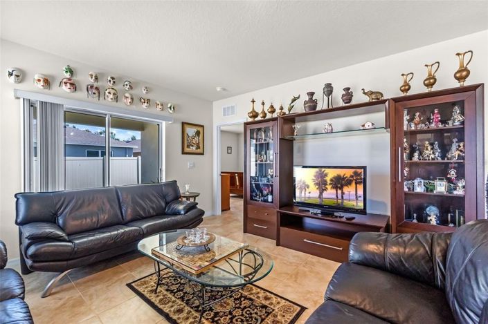 Image No.12-3 Bed House for sale