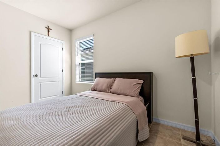 Image No.18-3 Bed House for sale