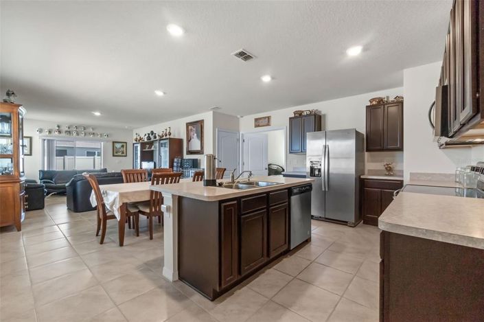 Image No.6-3 Bed House for sale