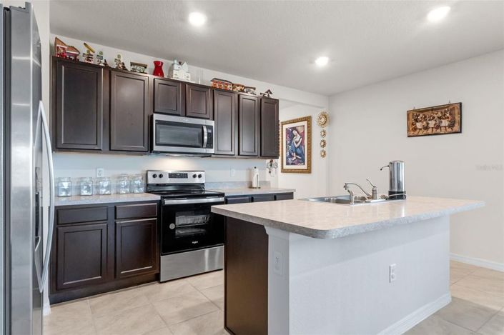 Image No.9-3 Bed House for sale