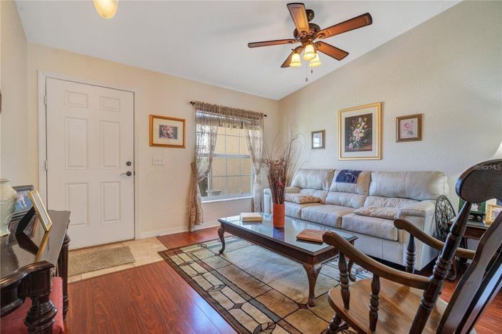 Image No.4-3 Bed House for sale