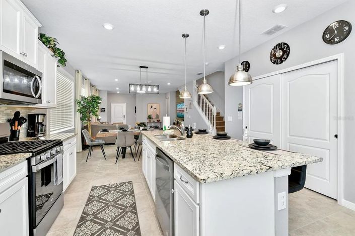 Image No.12-5 Bed House for sale