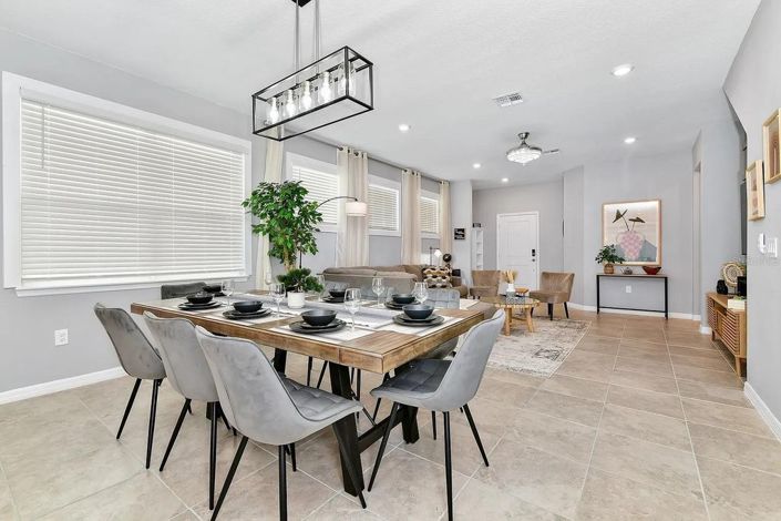 Image No.17-5 Bed House for sale