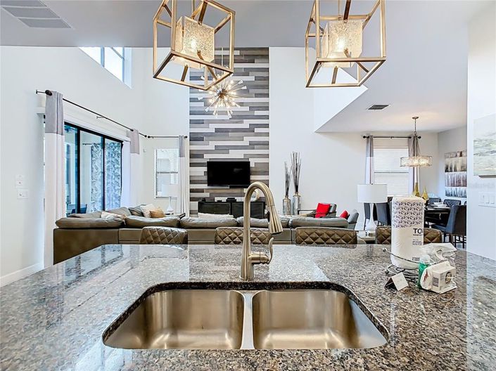 Image No.10-5 Bed House for sale