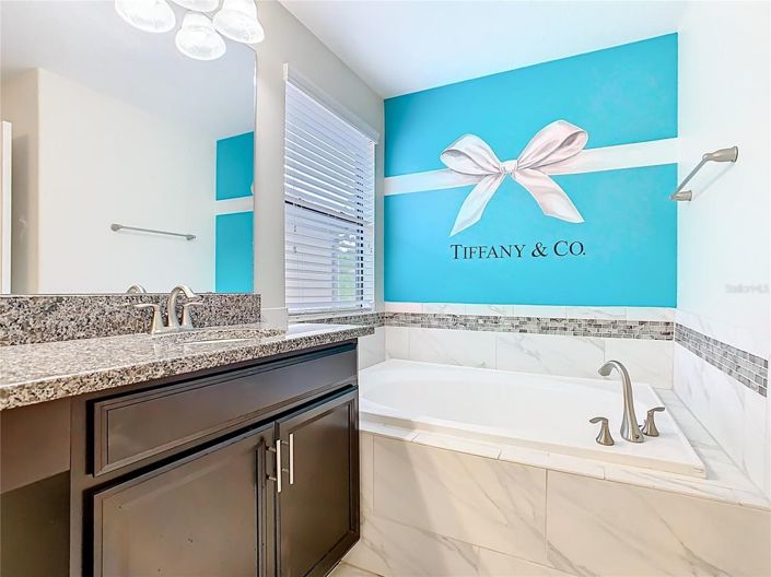 Image No.15-5 Bed House for sale