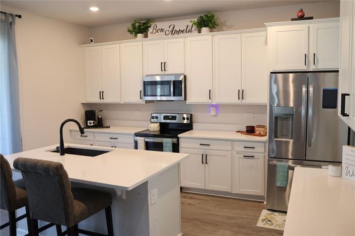 Image No.6-5 Bed House for sale