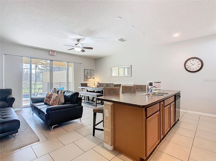 Image No.16-4 Bed Townhouse for sale