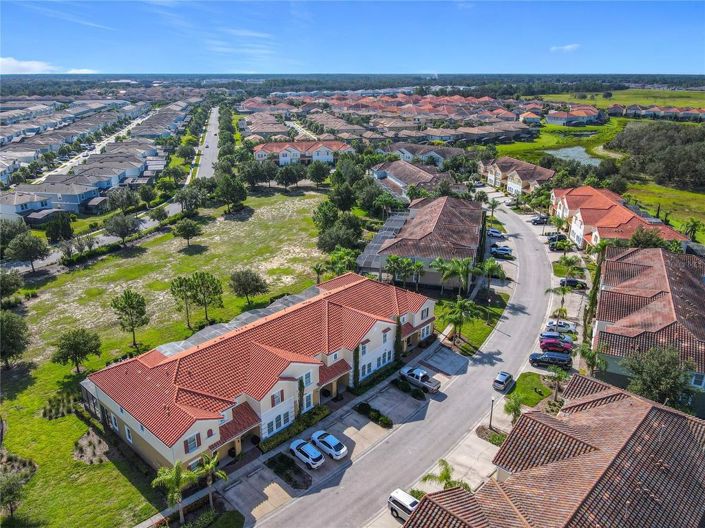 Image No.3-4 Bed Townhouse for sale