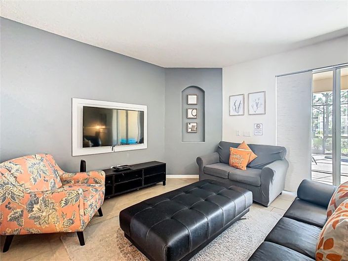 Image No.26-4 Bed Townhouse for sale