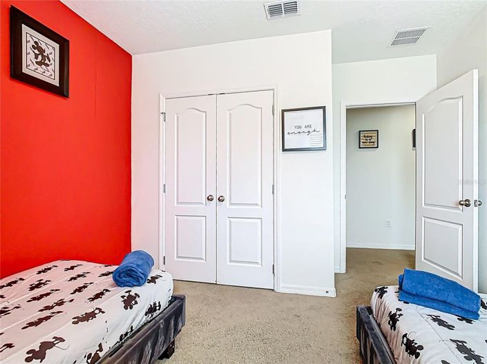 Image No.30-4 Bed Townhouse for sale