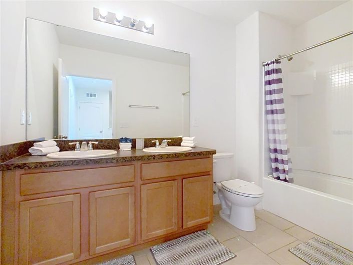 Image No.32-4 Bed Townhouse for sale