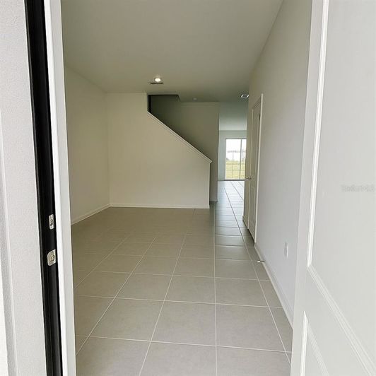 Image No.12-3 Bed Townhouse for sale