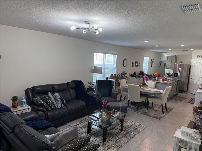 Image No.12-4 Bed House for sale