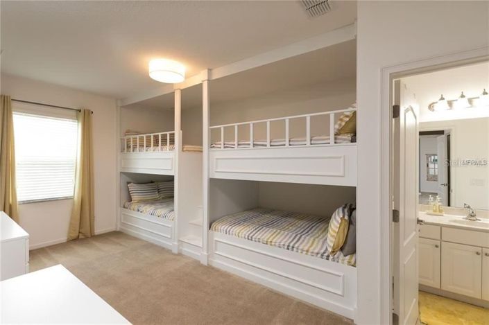 Image No.23-6 Bed House for sale