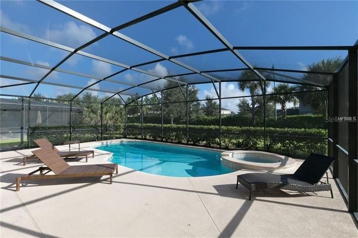 Image No.28-6 Bed House for sale