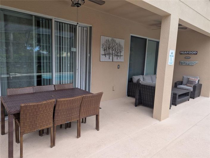 Image No.32-6 Bed House for sale