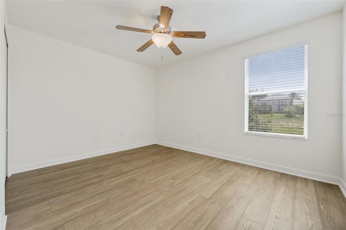 Image No.26-5 Bed House for sale