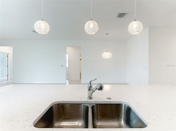 Image No.11-4 Bed House for sale