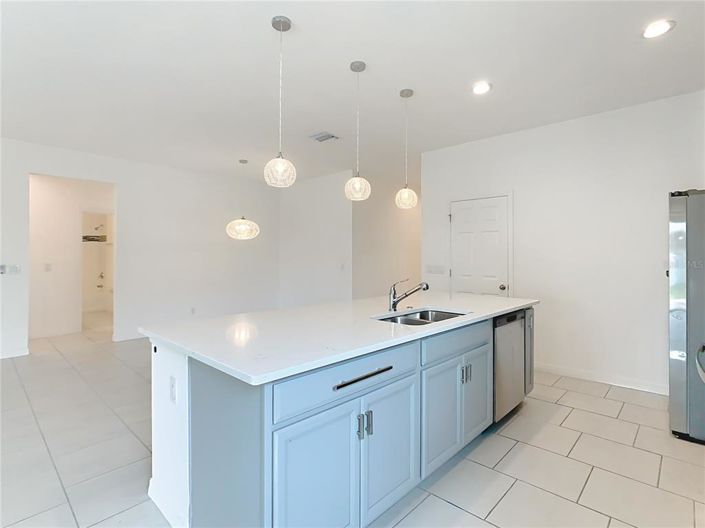 Image No.12-4 Bed House for sale