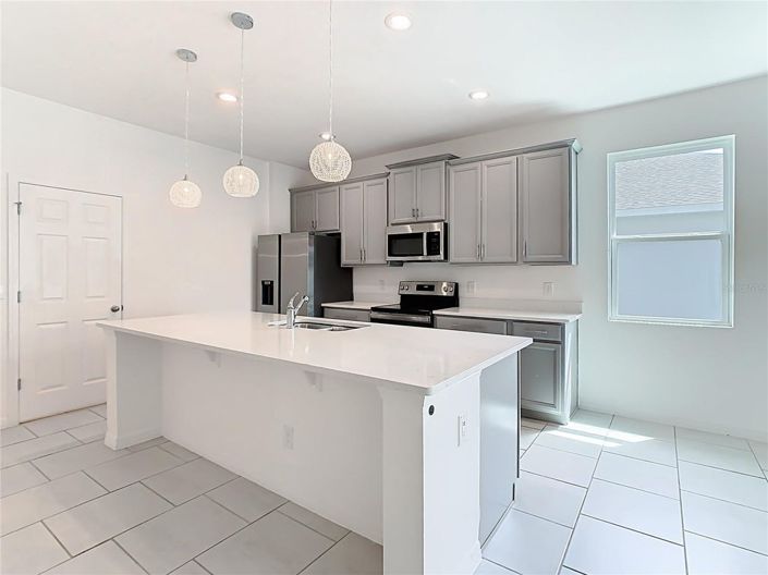 Image No.14-4 Bed House for sale