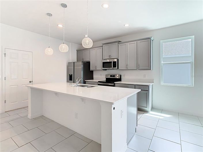 Image No.14-4 Bed House for sale