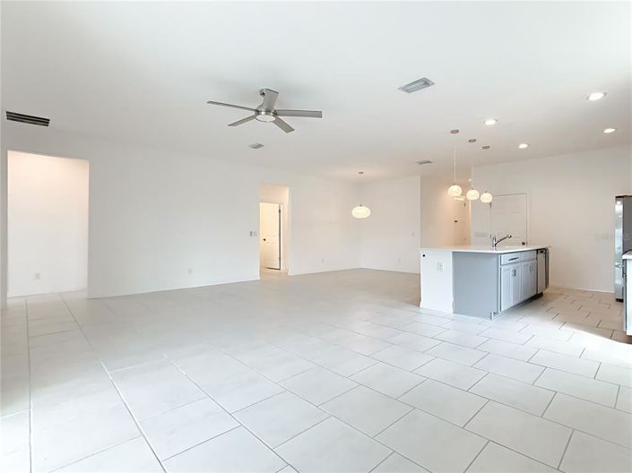 Image No.16-4 Bed House for sale