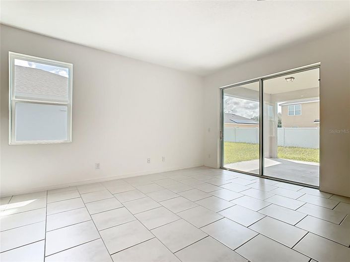 Image No.20-4 Bed House for sale