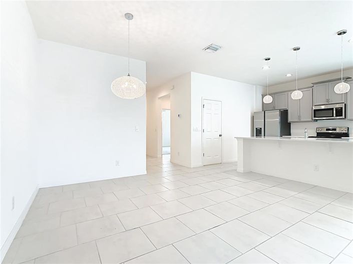 Image No.24-4 Bed House for sale