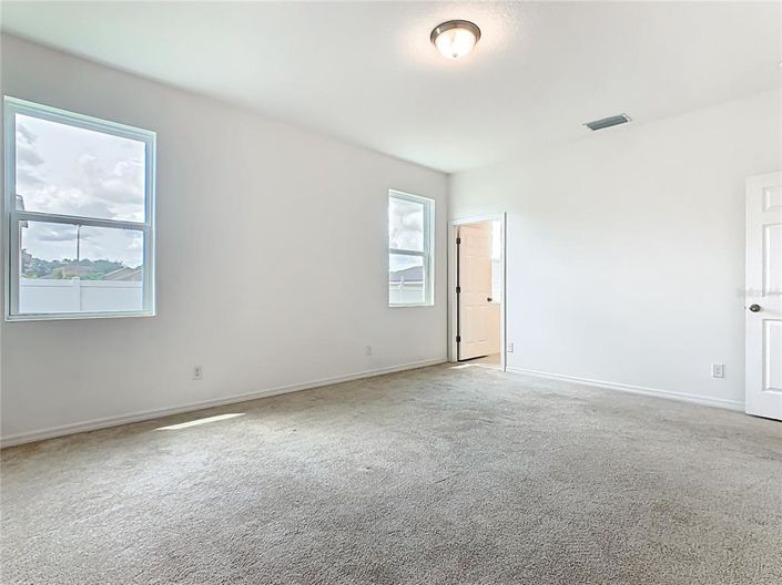 Image No.27-4 Bed House for sale