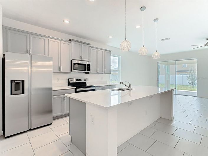 Image No.7-4 Bed House for sale