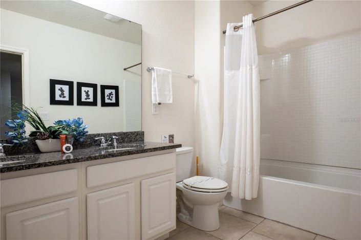 Image No.21-4 Bed Townhouse for sale