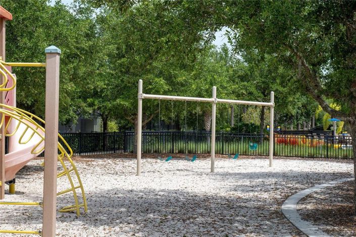 Image No.26-4 Bed Townhouse for sale