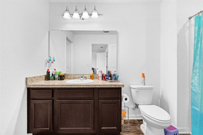 Image No.18-3 Bed Townhouse for sale