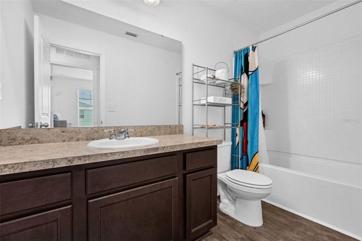 Image No.20-3 Bed Townhouse for sale