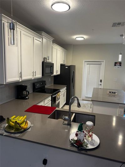 Image No.3-3 Bed Townhouse for sale