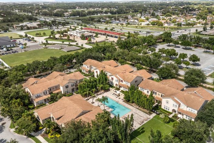 Image No.21-3 Bed Townhouse for sale