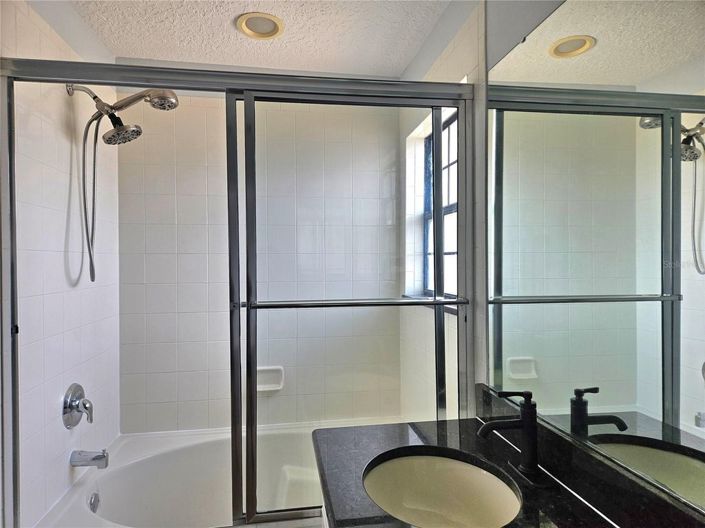 Image No.35-3 Bed Townhouse for sale