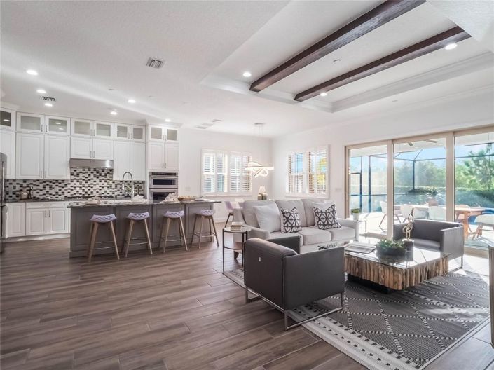 Image No.13-5 Bed House for sale