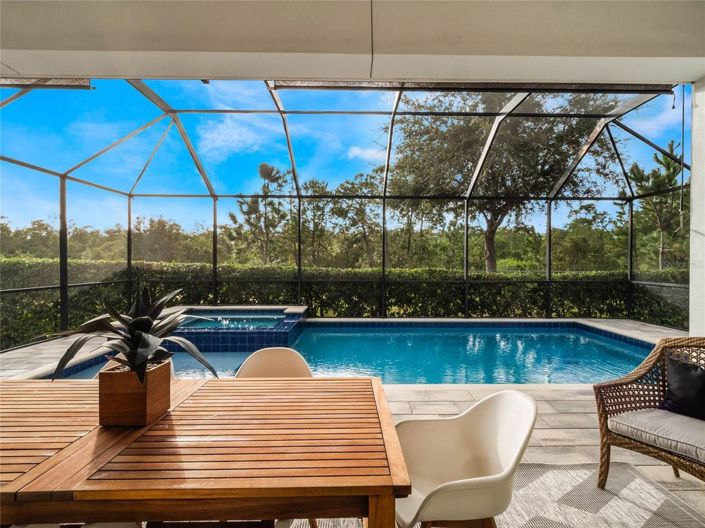 Image No.36-5 Bed House for sale