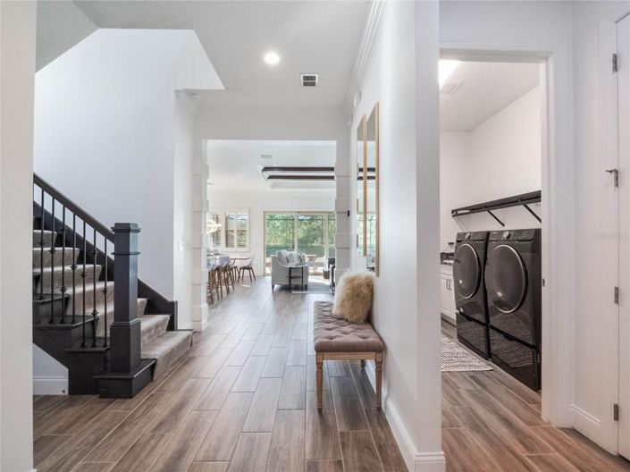 Image No.8-5 Bed House for sale