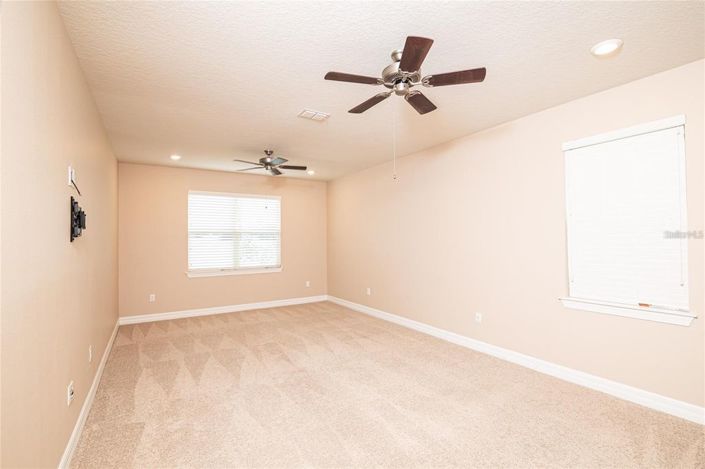 Image No.25-4 Bed House for sale