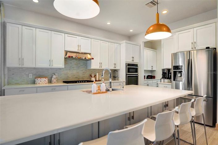 Image No.17-5 Bed House for sale