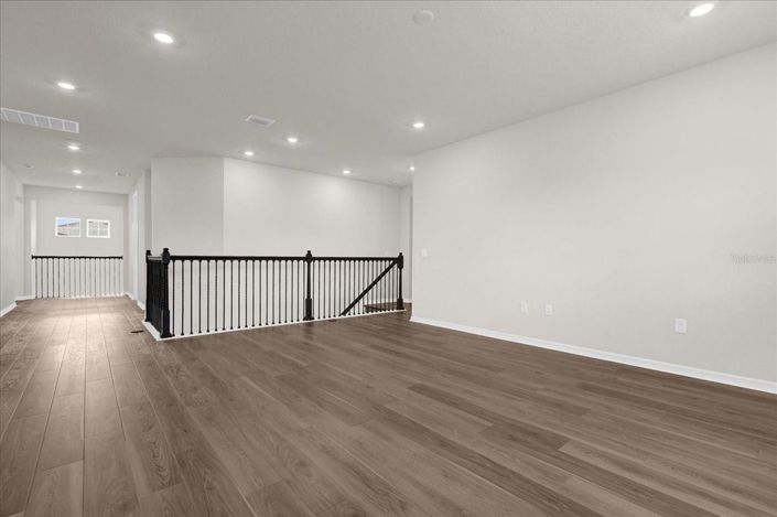 Image No.18-5 Bed House for sale